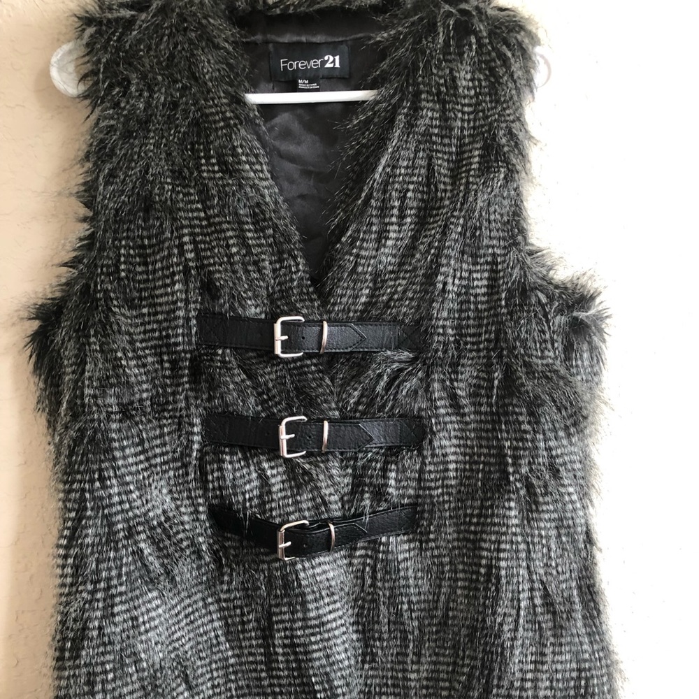 Forever 21 Faux Fur Vest